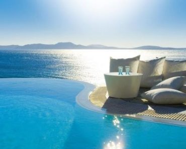 Sportiva care a întors toate privirile în Mykonos. Fanii au rămas uimiți când au văzut-o în costum de baie
