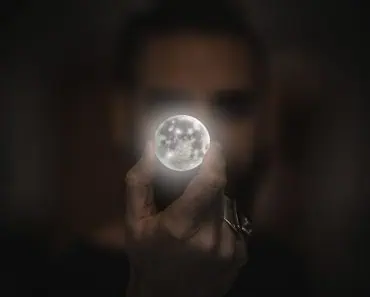 Fericire și noi începuturi. 5 zodii, favorizate după Luna Nouă în Gemeni din 15 iunie