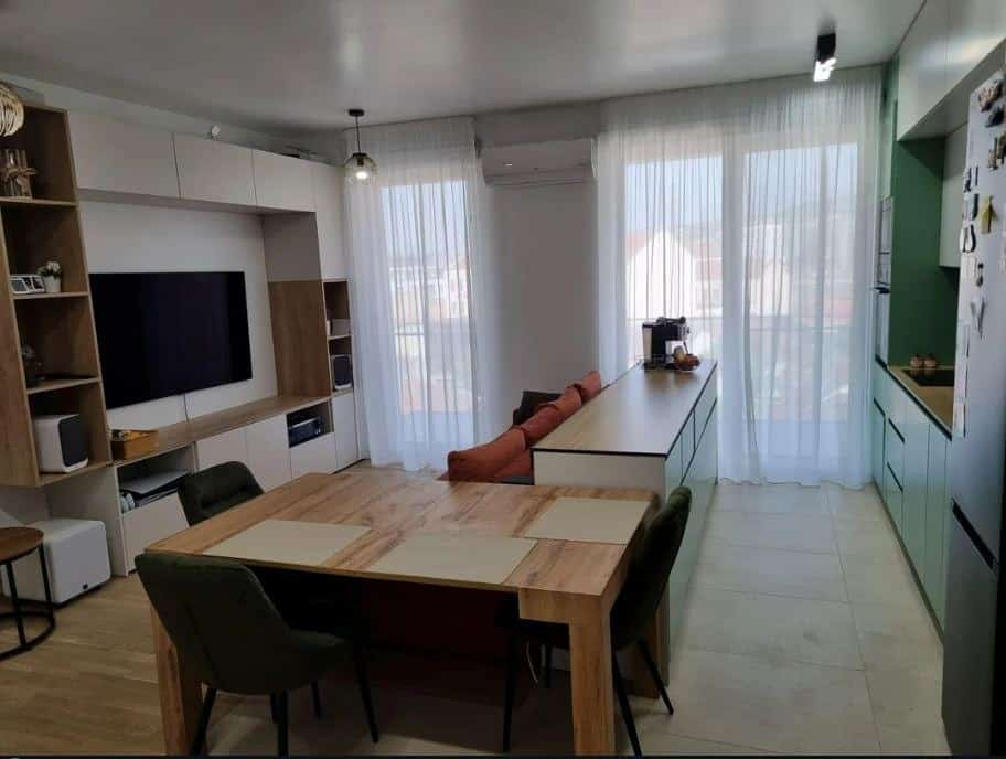 Cât l-a costat pe un român să își finiseze și să-și mobileze complet un apartament cu 3 camere: „Pentru mine ai dat-o în bară”