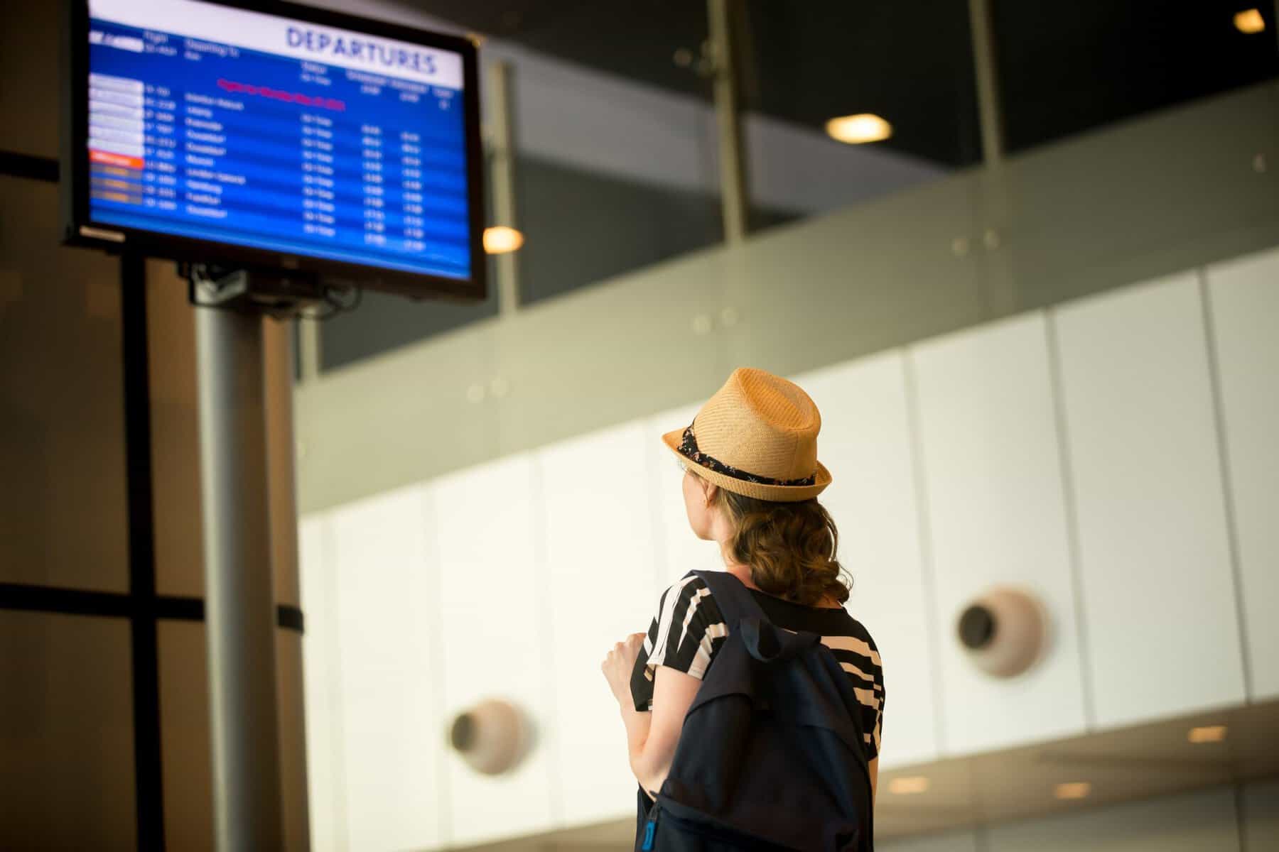 Un nou trend în materie de vacanțe, tot mai popular printre români. Cât costă excursiile de o zi prin Europa: „Aş recomanda oricui” Un nou trend în materie de vacanțe, tot mai popular printre români. Cât costă excursiile de o zi prin Europa: „Aş recomanda oricui”