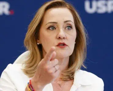 Elena Lasconi, avertisment dur pentru Nicușor Dan: „Veți fi primul președinte demis din istoria României” Elena Lasconi, avertisment dur pentru Nicușor Dan: „Veți fi primul președinte demis din istoria României”