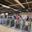 Cozi uriașe la Piața Unirii pentru angajări la Metrorex cu salarii de la 6.500 de lei pe lună. Zvonul care a adunat sute de persoane