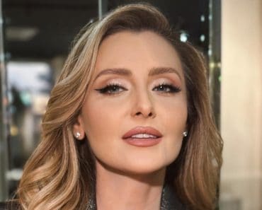 Alina Sorescu, despre noul ei început după divorț: „Am început să îmi regăsesc bucuria” Alina Sorescu, despre noul ei început după divorț: „Am început să îmi regăsesc bucuria”
