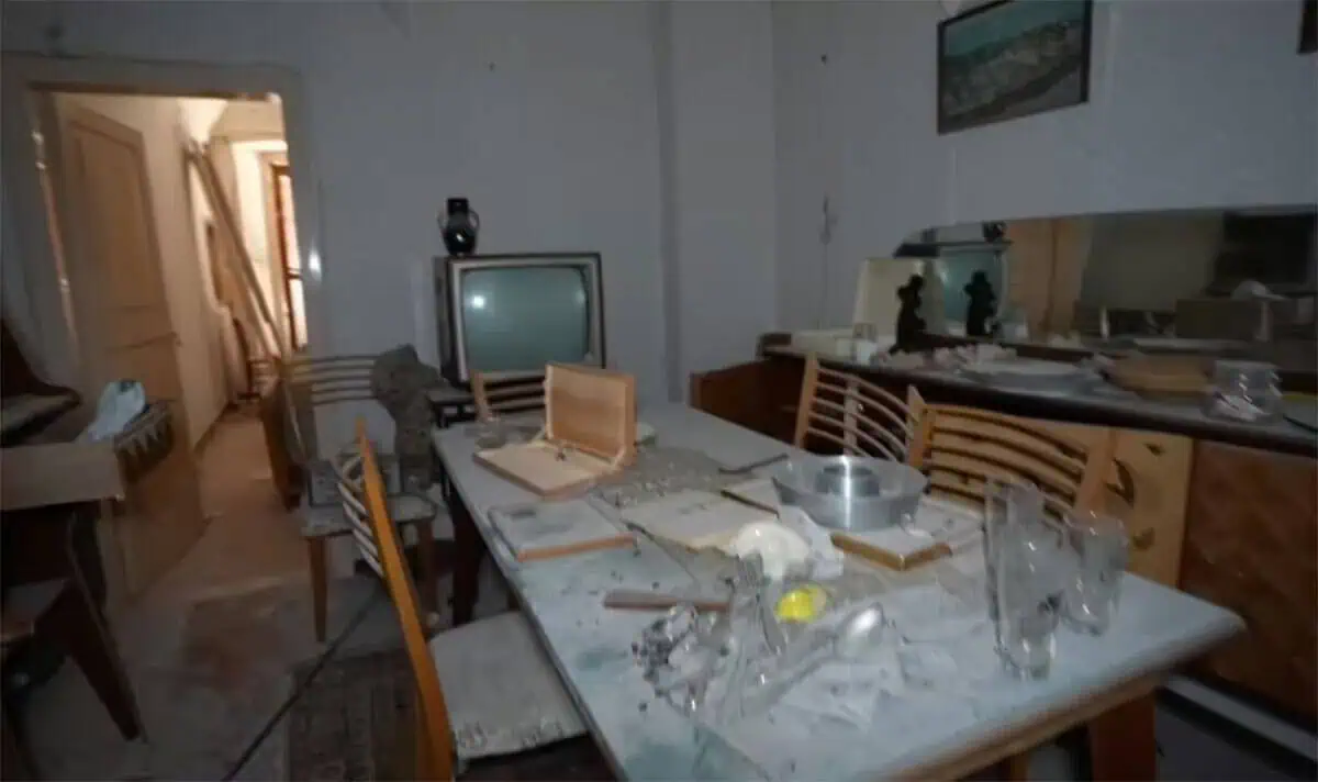 Orașul-fantomă părăsit peste noapte, în urmă cu 15 ani. Casele au rămas intacte, cu mesele pregătite și mobilierul la locul lui