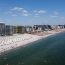 Stațiune de pe litoral românesc, luată cu asalt de turiști: „Nu ne aşteptam chiar la atât de multă lume”