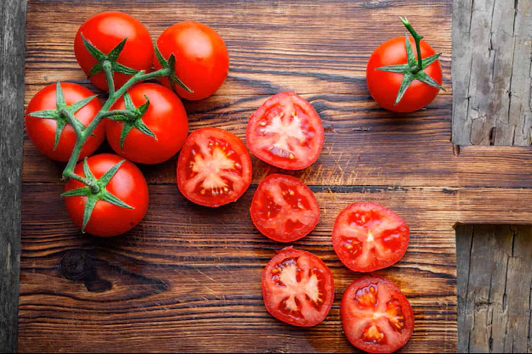 Ce se întâmplă în organism dacă consumi roșii în fiecare zi. Explicațiile oferite de nutriționiști