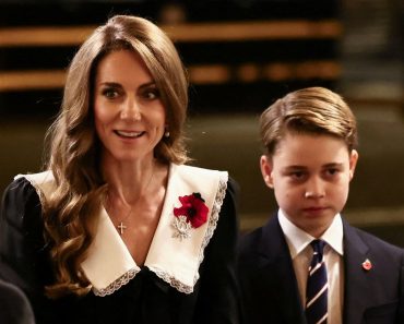 Toți au observat același lucru în noile imagini cu Kate Middleton și Prințul George. Cât de mult a crescut viitorul moștenitor al tronului