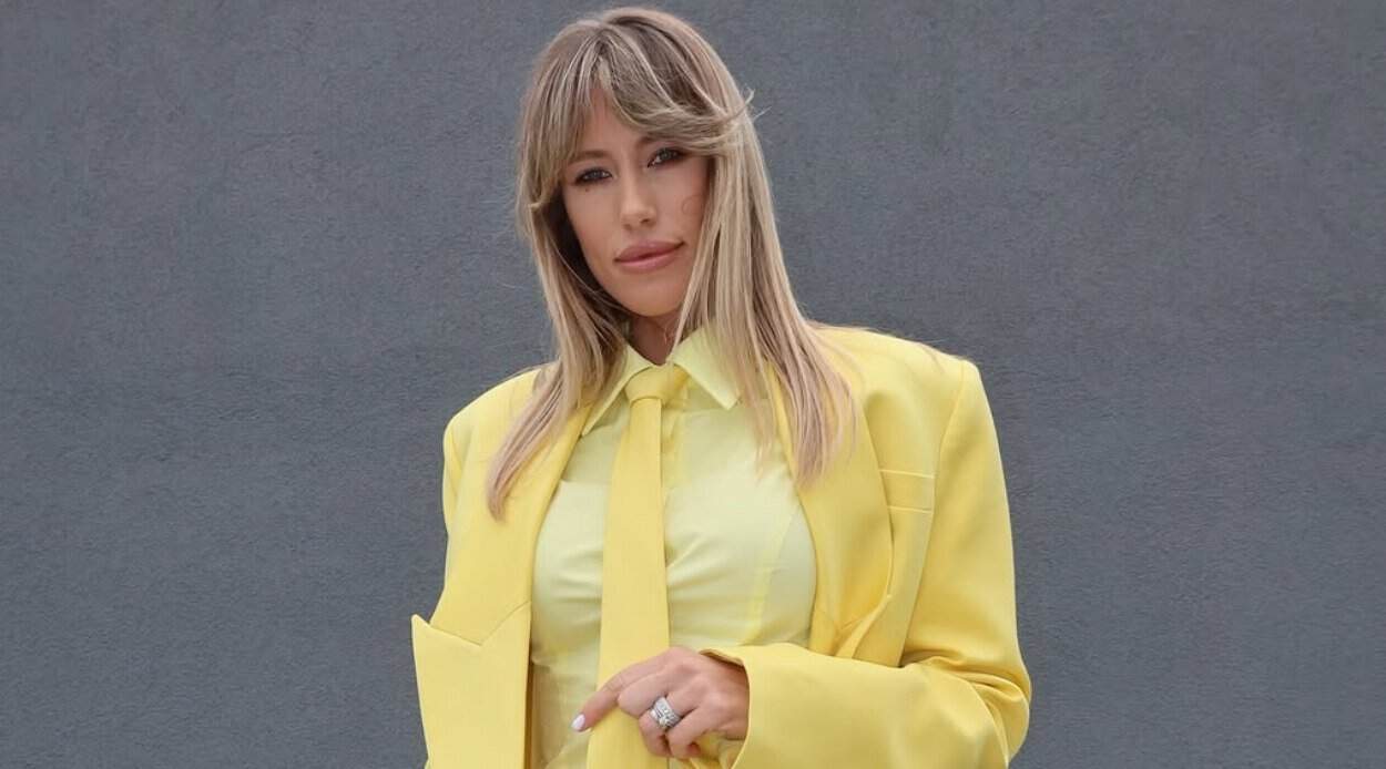 Gabriela Prisăcariu a făcut furori pe plajă! Cum arată soția lui Dani Oțil în costum de baie