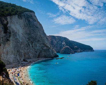 Mobilizare impresionantă după ce o româncă a anunțat că fiul său s-a înecat în timpul vacanței din Thassos