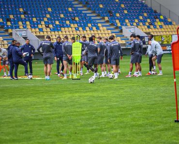 Petrolul apelează la un antrenor fără contract de 6 luni de zile!