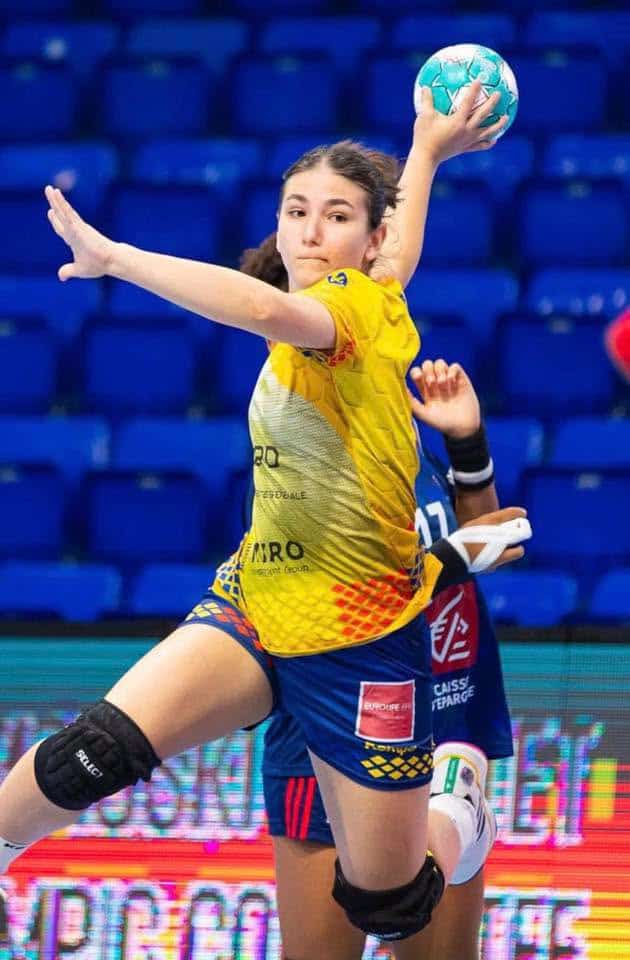 Patru handbaliste din Ploiești reprezintă România! Dar o fac din postura de jucătoare a altor cluburi!