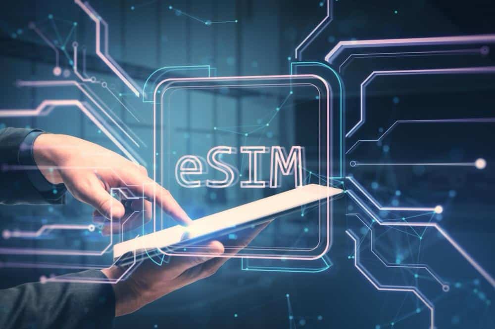 Ce este eSIM și cum te ajută să economisești bani în roaming