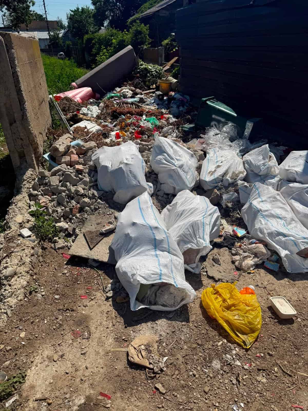 ALO, Primăria Ploiești! Câte acte de vandalism mai trebuie să suporte orașul până când vă hotărâți să montați camere și să dați amenzi usturătoare?