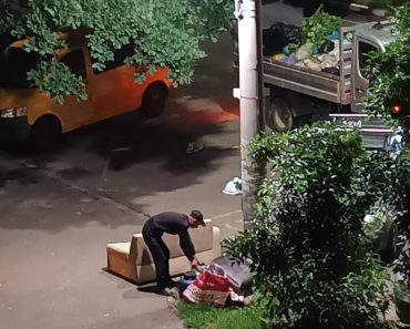 ALO, Primăria Ploiești! Cât timp mai transformăm orașul într-o groapă de gunoi? Festivaluri avem, camere de supraveghere când montăm? ALO, Primăria Ploiești! Cât timp mai transformăm orașul într-o groapă de gunoi? Festivaluri avem, camere de supraveghere când montăm?