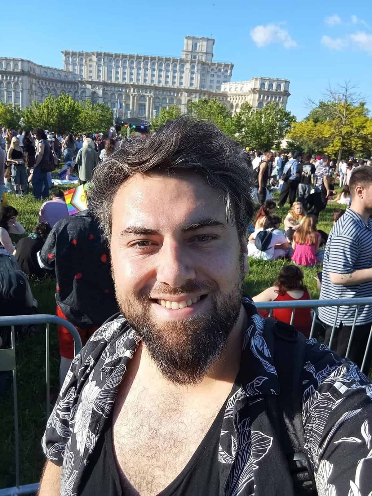 Liderul partidului primarului Mihai Polițeanu, mesaj de susținere pentru comunitatea LGBT la Bucharest PRIDE 2026 Liderul partidului primarului Mihai Polițeanu, mesaj de susținere pentru comunitatea LGBT la Bucharest PRIDE 2026