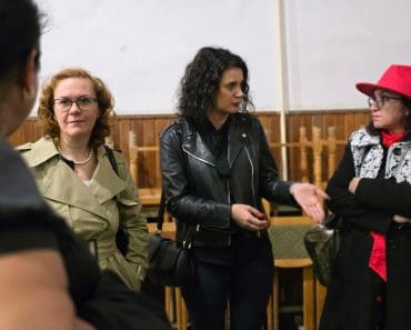 Tăcere în Consiliul Local: Consilierele Trofin și Dumitru de la „Mișcarea Noi, Ploieștenii” evită subiectul LGBT. Se pregătește o parada gay la Ploiești? Tăcere în Consiliul Local: Consilierele Trofin și Dumitru de la „Mișcarea Noi, Ploieștenii” evită subiectul LGBT. Se pregătește o parada gay la Ploiești?
