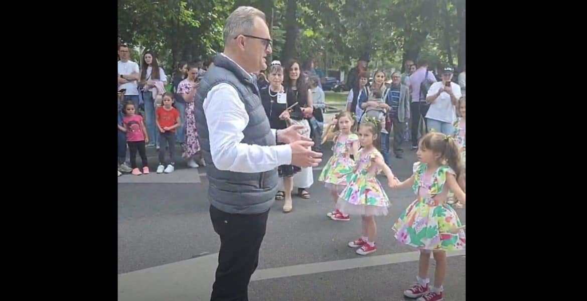 ​„Copilăria inundă bătrânul bulevard”: Virgil Nanu, alături de cei mici, de ziua lor. Atmosferă superbă pe Bulevard!