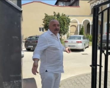 VIDEO/ Nuțu Cămătaru, audiat la Parchetul de pe lângă Judecătoria Ploiești. Este acuzat că ar deține ilegal animale sălbatice VIDEO/ Nuțu Cămătaru, audiat la Parchetul de pe lângă Judecătoria Ploiești. Este acuzat că ar deține ilegal animale sălbatice