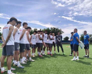 Noul antrenor al Petrolului la primul antrenament:”show me goals, guys!”
