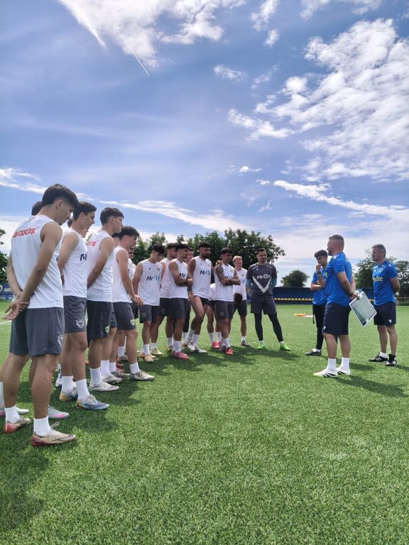 Noul antrenor al Petrolului la primul antrenament:”show me goals, guys!”