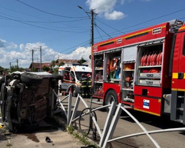 FOTO: Accident grav în Băicoi! Un tânăr de 19 ani, în stare de inconștiență FOTO: Accident grav în Băicoi! Un tânăr de 19 ani, în stare de inconștiență