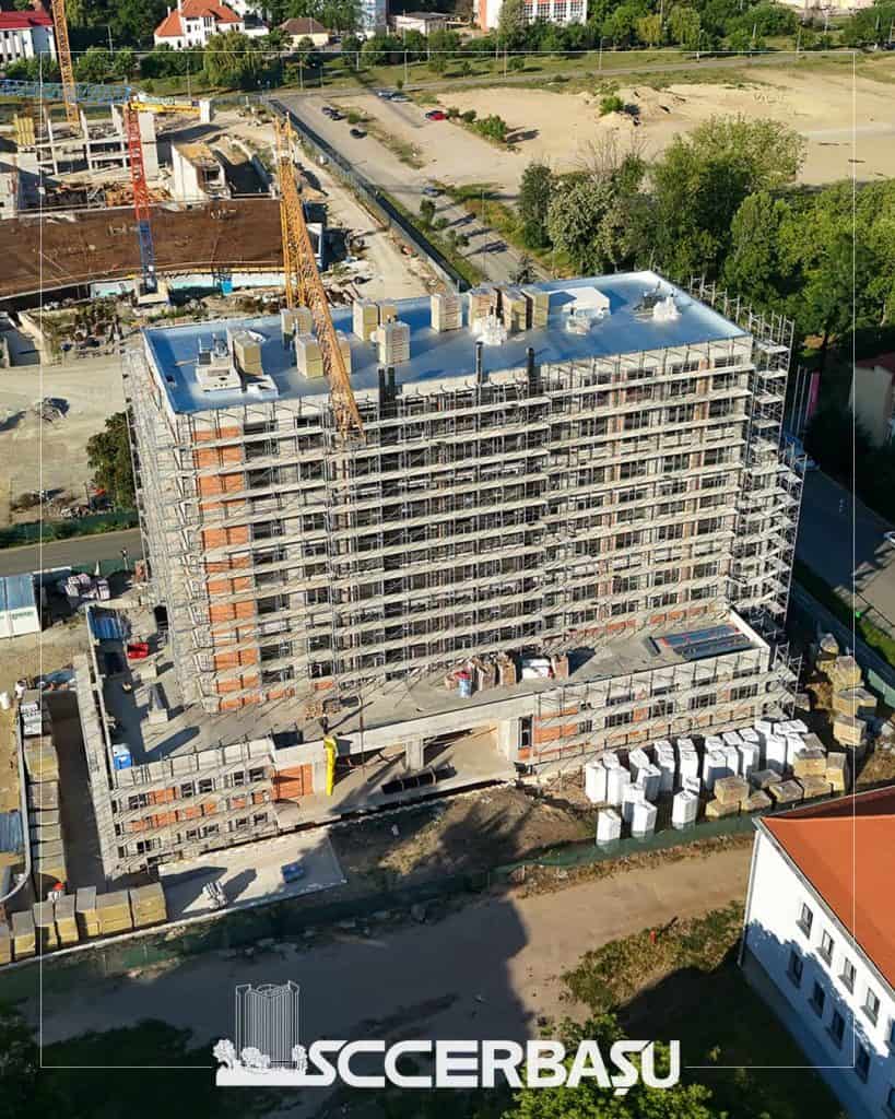 Construcții Erbașu: Peste ceva timp, mii de oameni vor spune: „stau la ibis Styles Erbas Oradea”. Până atunci, noi îl construim
