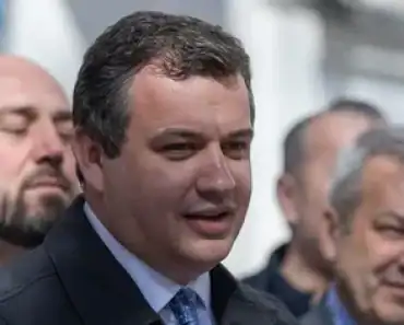 PHonline.ro a avut dreptate: Nicușor Dan anunță astăzi desemnarea lui Eugen Tomac pentru funcția de premier, la conducerea unui guvern tehnocrat PHonline.ro a avut dreptate: Nicușor Dan anunță astăzi desemnarea lui Eugen Tomac pentru funcția de premier, la conducerea unui guvern tehnocrat