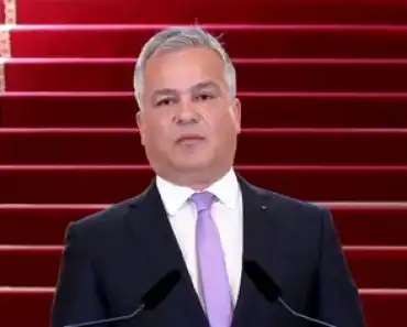 Adrian Veștea, primele declarații după desemnarea ca premier. Promite un guvern politic și reforme „reale”
