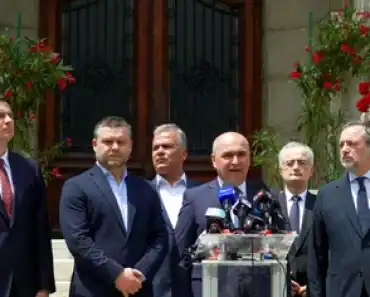 Judecătorii au oprit dictatura PNL! La cererea a 18 parlamentari liberali, instanţa a suspendat deciziile BPN prin care li se dicta cum să voteze la învestirea Guvernului Veștea Judecătorii au oprit dictatura PNL! La cererea a 18 parlamentari liberali, instanţa a suspendat deciziile BPN prin care li se dicta cum să voteze la învestirea Guvernului Veștea