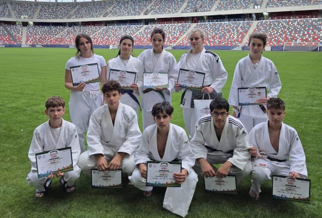 Judoka ploieșteni și-au arătat forța pe stadionul ,,Steaua”