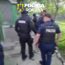 VIDEO: Bărbat din Brazi arestat pentru agresiune sexuală asupra unor copile. Fetele, oprite pe stradă