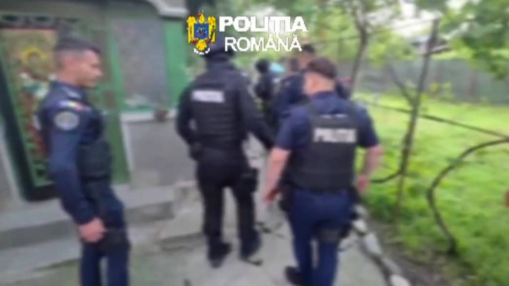 VIDEO: Bărbat din Brazi arestat pentru agresiune sexuală asupra unor copile. Fetele, oprite pe stradă