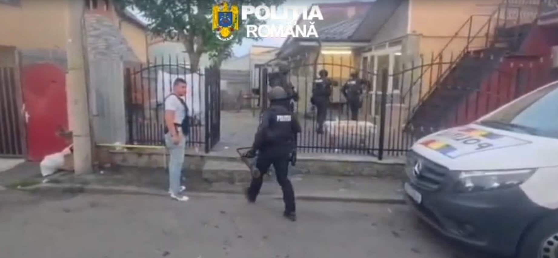 VIDEO: Percheziții după o bătaie la un restaurant din Ploiești