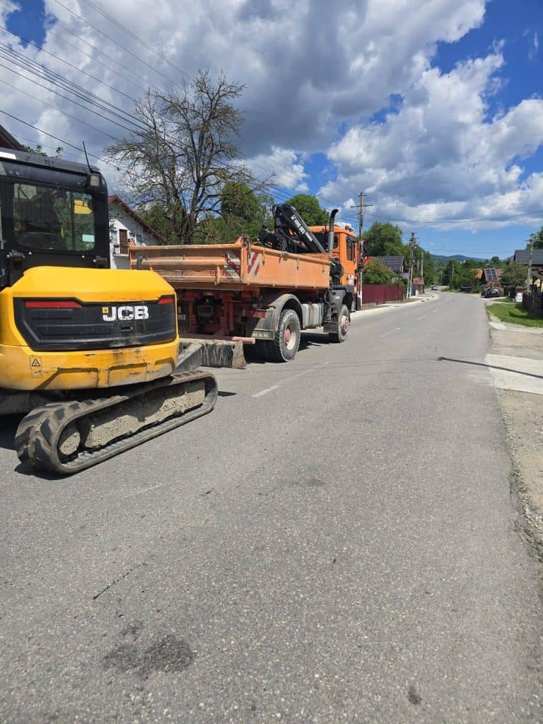 Primăria Valea Doftanei: Ne-am concentrat astazi pe decolmatarea rigolelor și a podețelor
