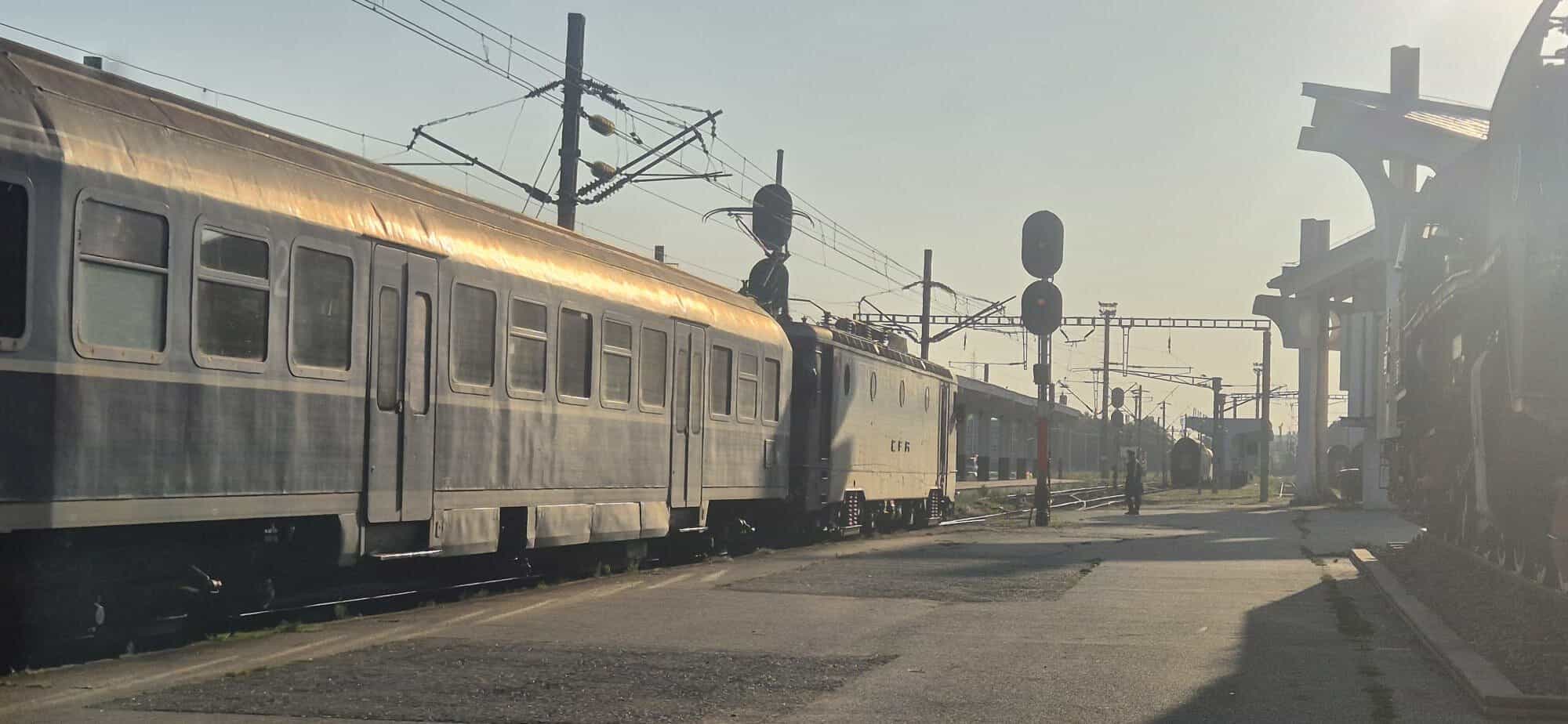 Accident în Mediaș: doi tineri au murit, după ce au fost călcați de tren Accident în Mediaș: doi tineri au murit, după ce au fost călcați de tren