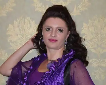 Cornelia, dansatoarea maneliștilor, apariție neașteptată alături de soțul ei la piscină. Cum arată la 57 de ani în costum de baie
