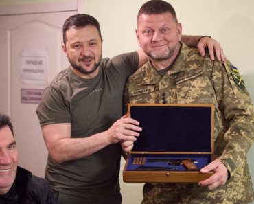 Ce scoruri ar obține Zelenski și Zalujnîi, fostul comandant al armatei, dacă ar fi alegeri prezidențiale în Ucraina (sondaj)