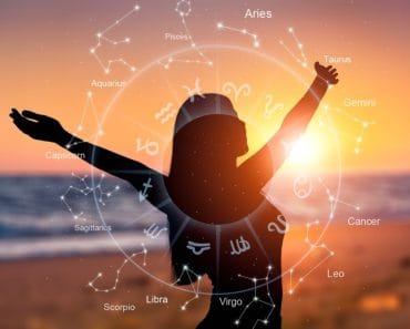 Horoscop sâmbătă, 4 iulie. Berbecii scapă de stres, iar Balanțele au parte de o întâlnire fermecătoare
