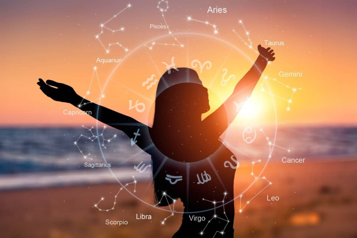 Horoscop sâmbătă, 4 iulie. Berbecii scapă de stres, iar Balanțele au parte de o întâlnire fermecătoare Horoscop sâmbătă, 4 iulie. Berbecii scapă de stres, iar Balanțele au parte de o întâlnire fermecătoare