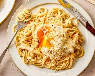 20 de cine rapide pe care le poți pregăti când frigiderul este aproape gol. Rețete simple cu ingrediente pe care le ai deja în casă