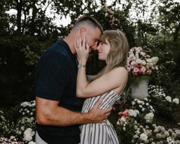 Cele mai prost îmbrăcate vedete de la nunta lui Taylor Swift și Travis Kelce. Cine a dat greș: „Părea că se îndreaptă spre un cu totul alt eveniment” Cele mai prost îmbrăcate vedete de la nunta lui Taylor Swift și Travis Kelce. Cine a dat greș: „Părea că se îndreaptă spre un cu totul alt eveniment”