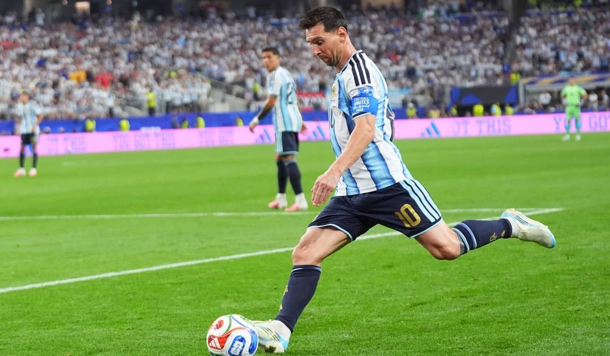 Dieta care îl ține pe Leo Messi în formă la 39 de ani. Ce se găsește zilnic în farfuria lui și la ce alimente a renunțat