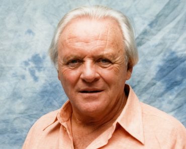 Anthony Hopkins, de nerecunoscut la 88 de ani. Fotografia publicată în timpul Cupei Mondiale a stârnit un val uriaș de reacții Anthony Hopkins, de nerecunoscut la 88 de ani. Fotografia publicată în timpul Cupei Mondiale a stârnit un val uriaș de reacții