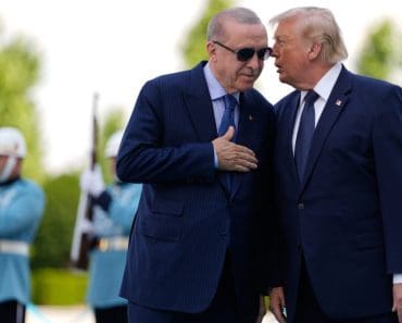 Donald Trump „Am fost foarte dezamăgit de NATO. Dacă summitul nu era la Ankara, cred că nici n-aș fi venit”