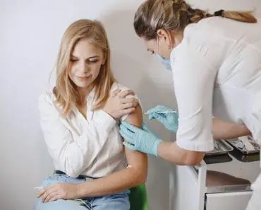 Boala extrem de gravă care face șase victime zilnic în România. Medicii spun că poate fi prevenită prin vaccinare Boala extrem de gravă care face șase victime zilnic în România. Medicii spun că poate fi prevenită prin vaccinare