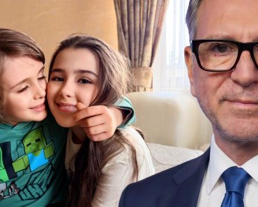 Ce se întâmplă cu băiatul lui Christian Sabbagh. Cum se simte micuțul Geo după autotransplantul cu celule stem Ce se întâmplă cu băiatul lui Christian Sabbagh. Cum se simte micuțul Geo după autotransplantul cu celule stem