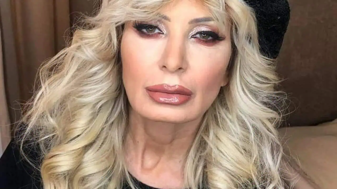 De ce păstrează Daniela Gyorfi toate hainele: „Eu am și acum pantofii de la nuntă” De ce păstrează Daniela Gyorfi toate hainele: „Eu am și acum pantofii de la nuntă”