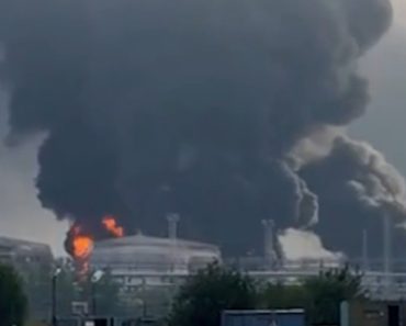 Sankt Petersburg recrutează trăgători cu mitraliera pentru apărarea rafinăriilor. Salariu motivant și o promisiune esențială