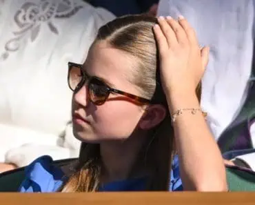 Prințesa Charlotte i-a adus un omagiu emoționant Prințesei Diana la Wimbledon. Detaliul observat de fani