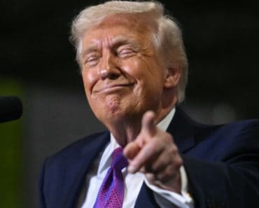 Trump revine asupra anunțului privind aplicarea unei taxe vamale de 20% pentru Strâmtoarea Ormuz